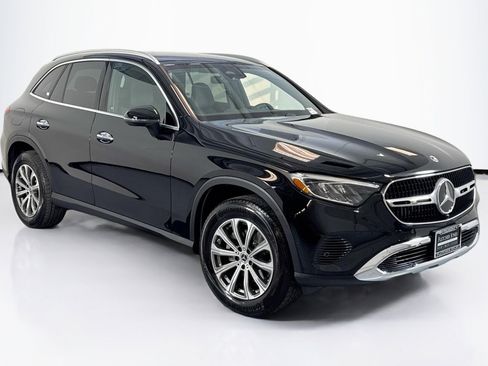 Certified 2025 Mercedes-Benz GLC 300 image 3