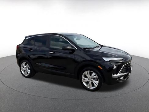 Used 2025 Buick Encore GX Preferred image 2