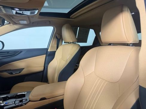 Used 2025 Lexus NX 350h AWD image 4