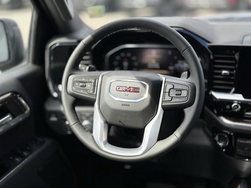 New 2026 GMC Sierra 1500 Elevation image 14