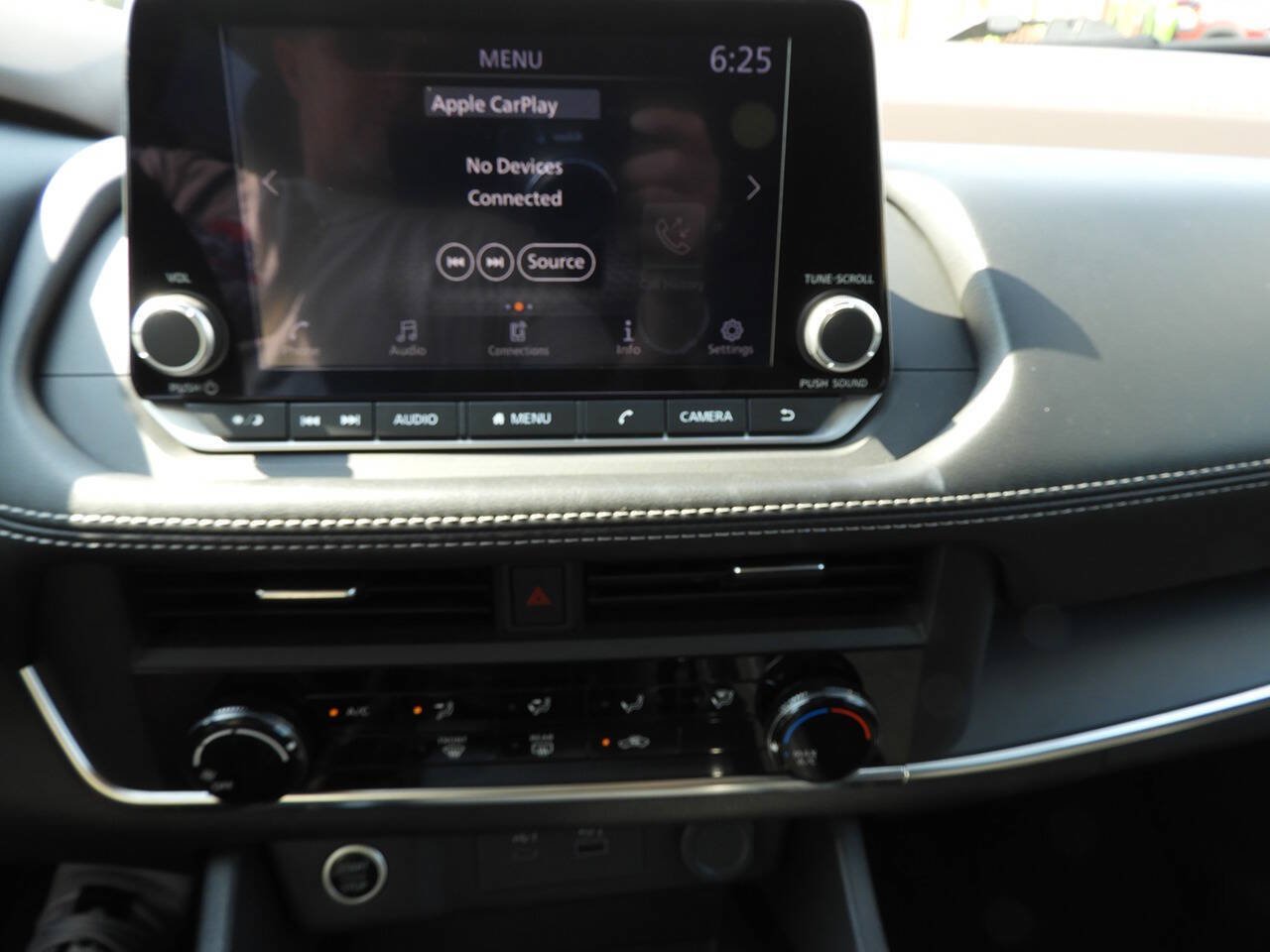 Used 2023 Nissan Rogue S AWD/4WD image 42