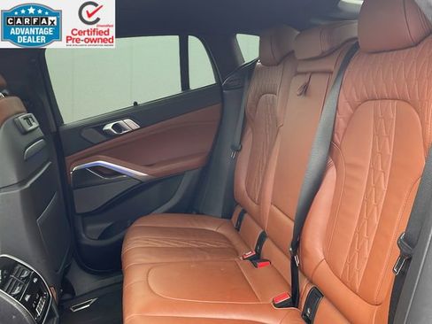 Used 2022 BMW X6 M50i w/ Executive Package image 21