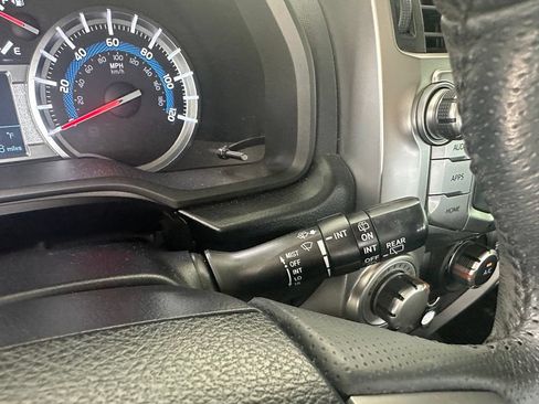 Used 2019 Toyota 4Runner SR5 Premium AWD/4WD image 22