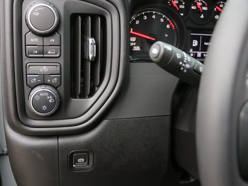 Used 2026 Chevrolet Silverado 1500 W/T w/ Trailering Package image 12