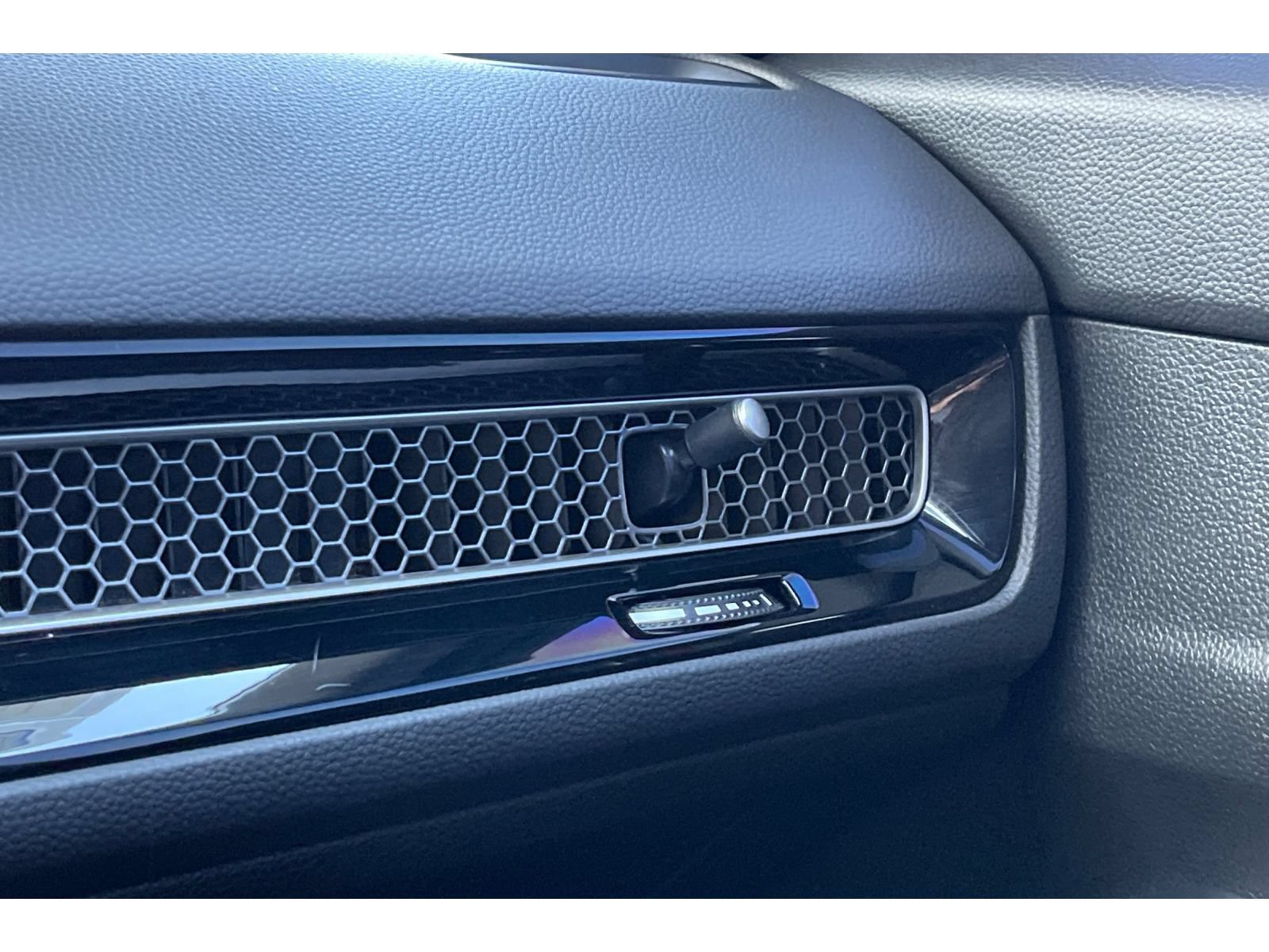 Certified 2023 Honda Civic EX-L image 29