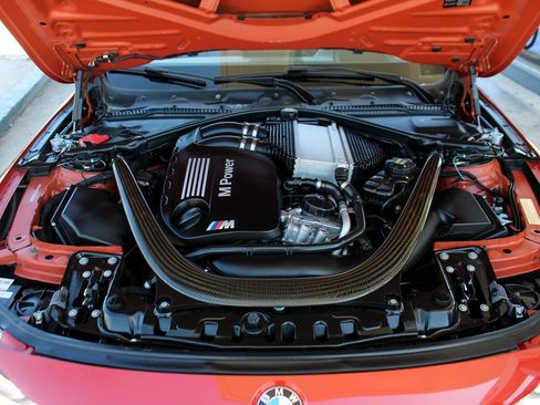 Used 2015 BMW M4 Convertible RWD image 13