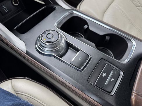 Used 2017 Ford Fusion Platinum image 26