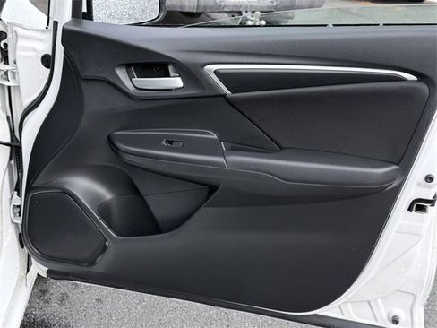 Used 2019 Honda Fit LX image 9