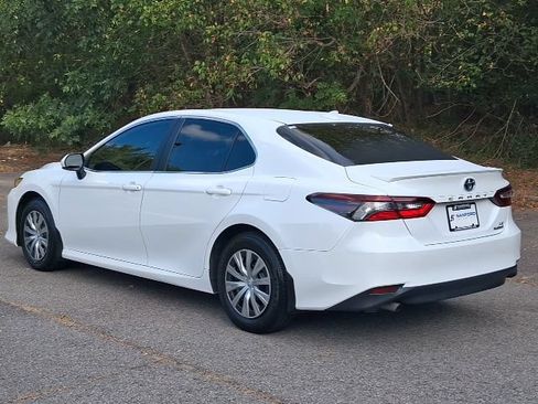 Used 2023 Toyota Camry LE FWD image 3