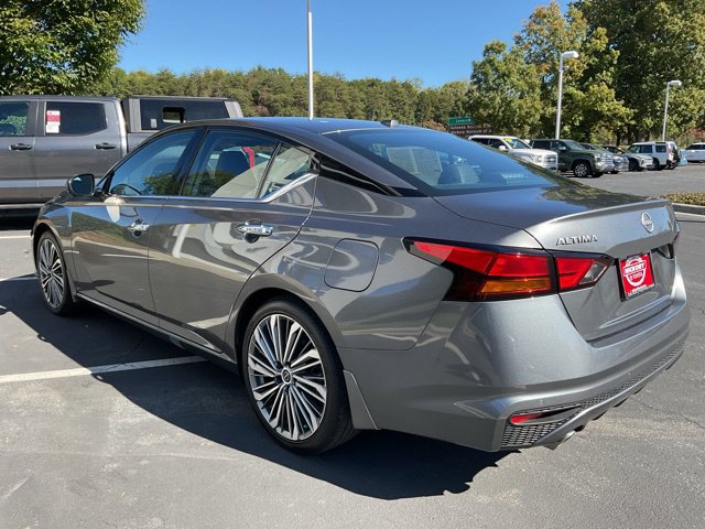 Used 2024 Nissan Altima 2.5 SL FWD image 10
