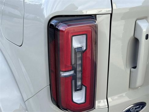 New 2025 Ford Bronco Outer Banks image 12