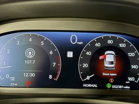 Used 2024 Honda Civic Touring image 14