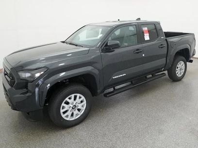 New 2025 Toyota Tacoma SR5
