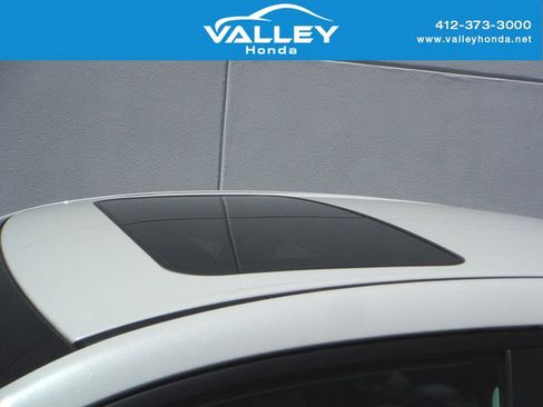 Used 2024 Subaru Legacy Limited AWD/4WD image 2