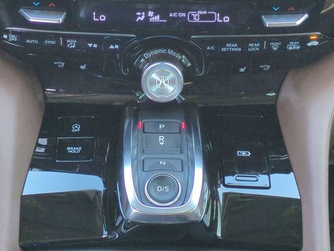 Certified 2024 Acura MDX SH-AWD w/ Technology Package image 19