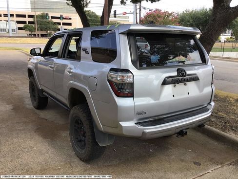 Used 2023 Toyota 4Runner TRD Off-Road Premium AWD/4WD image 4