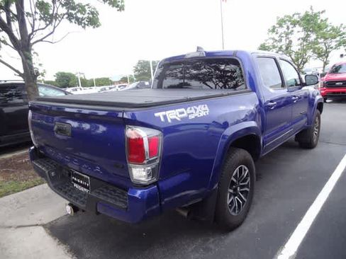 Used 2023 Toyota Tacoma TRD Sport AWD/4WD image 6