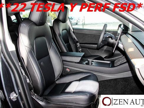 Used 2022 Tesla Model Y Performance image 28