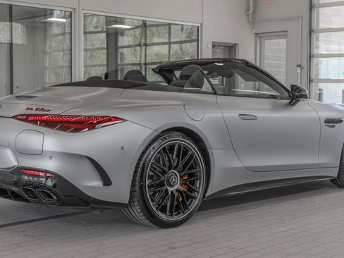 New 2026 Mercedes-Benz SL 63 AMG S e Performance 4MATIC image 33