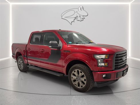Used 2017 Ford F150 XLT w/ Equipment Group 302A Luxury AWD/4WD image 9