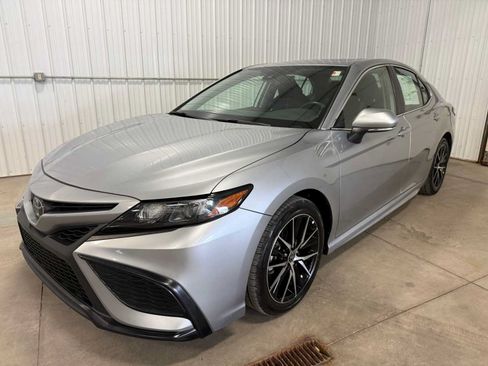 Certified 2024 Toyota Camry SE w/ Cold Weather Package FWD image 6