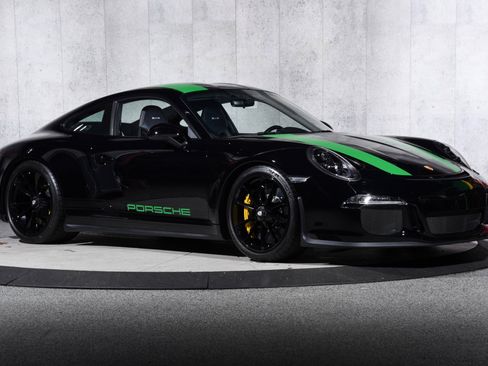 Used 2016 Porsche 911 R RWD image 2