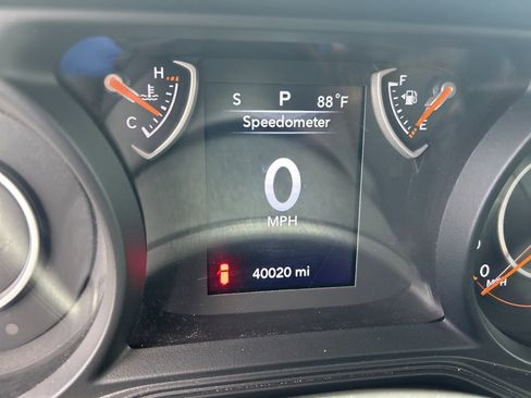 Used 2024 Jeep Wrangler Unlimited Sport AWD/4WD image 42