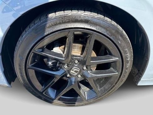 Used 2024 Honda Civic Sport image 2