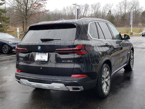 New 2026 BMW X5 xDrive50e w/ Premium Package image 5