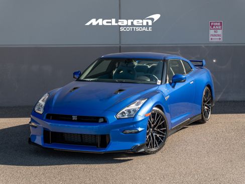 Used 2024 Nissan GT-R w/ Floor Mat Package AWD/4WD image 1