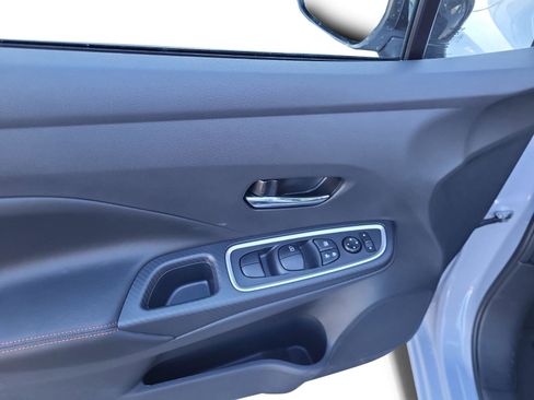 New 2025 Nissan Versa SR w/ Trunk Package image 9