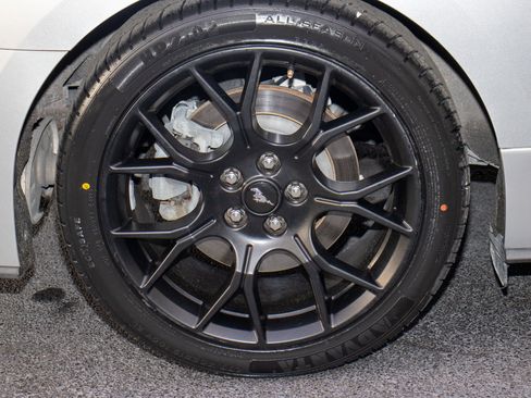 Used 2019 Ford Mustang Premium w/ Ecoboost Performance Package image 34