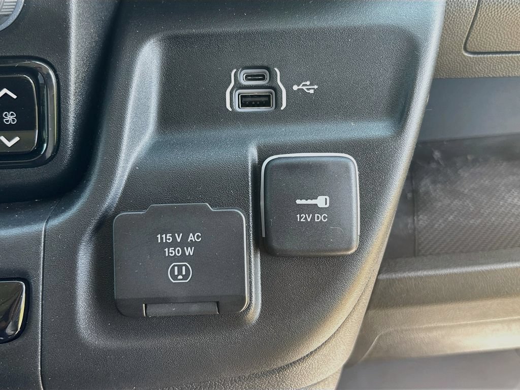 Used 2025 RAM ProMaster 3500 w/ Quick Order Package 22G SLT FWD image 22