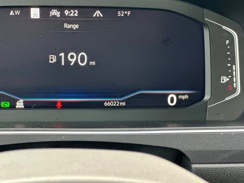 Used 2022 Volkswagen Tiguan SEL R-Line image 23