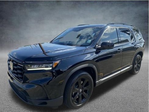 Used 2025 Honda Pilot Black Edition image 2