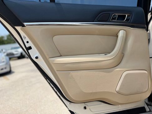 Used 2009 Lincoln MKS FWD image 19