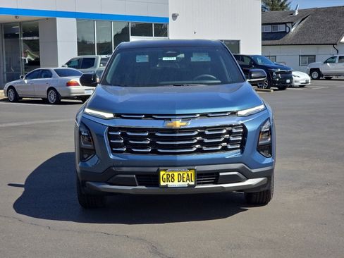 New 2026 Chevrolet Equinox LT w/ Safety and Technology Package AWD/4WD image 3