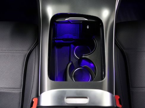 Certified 2025 Mercedes-Benz GLC 300 4MATIC image 16