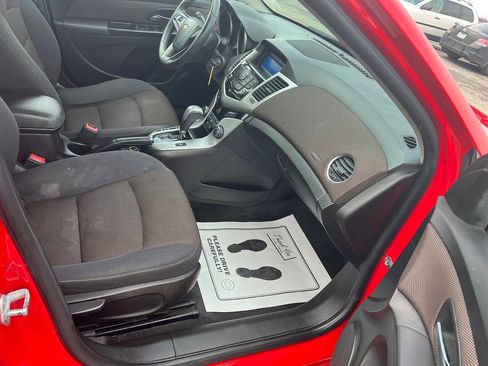 Used 2015 Chevrolet Cruze LT FWD image 20
