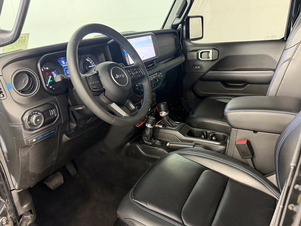 Used 2024 Jeep Wrangler Unlimited Rubicon 4xe AWD/4WD image 17