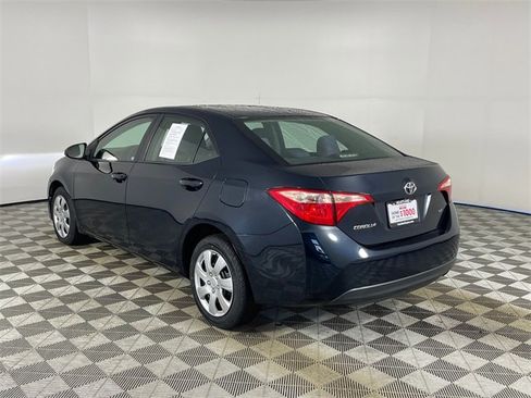 Used 2018 Toyota Corolla LE image 13