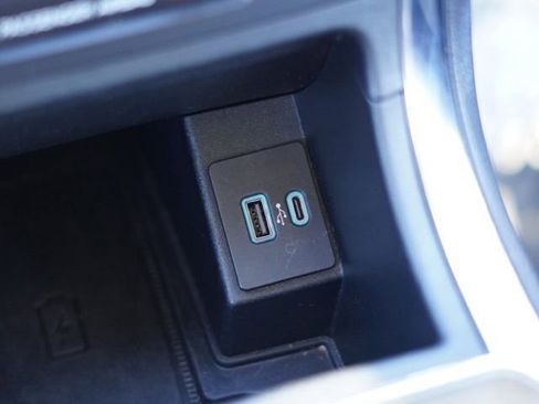 Used 2024 Ford Edge Titanium image 29