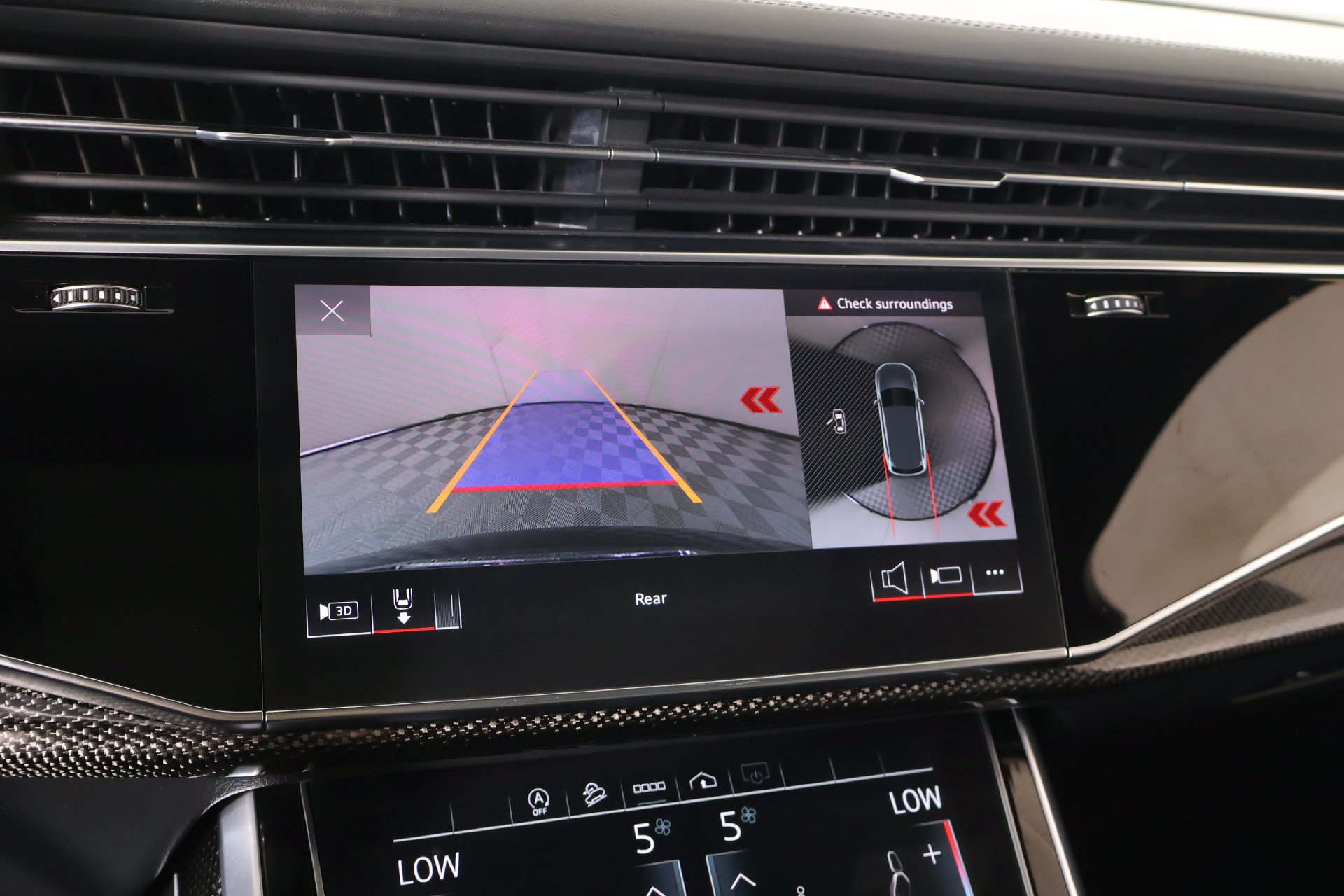 Used 2021 Audi SQ7 Premium Plus w/ Driver Assistance Package AWD/4WD image 6