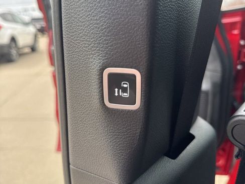 New 2026 Chrysler Pacifica Select image 25