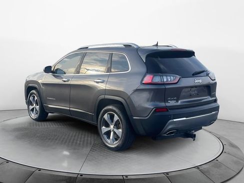 Used 2019 Jeep Cherokee Limited image 3