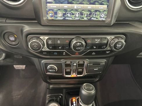 Used 2023 Jeep Wrangler Unlimited Sahara w/ Cold Weather Group image 23