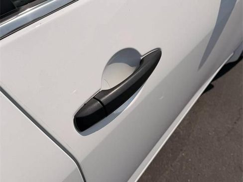 Used 2025 Nissan Sentra S FWD image 9