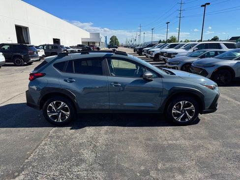 Used 2025 Subaru Crosstrek 2.5i Premium AWD/4WD image 8