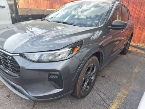 Certified 2024 Ford Escape ST-Line AWD/4WD image 4