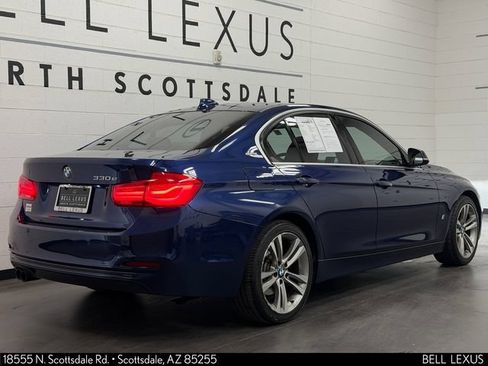 Used 2017 BMW 330e RWD image 4